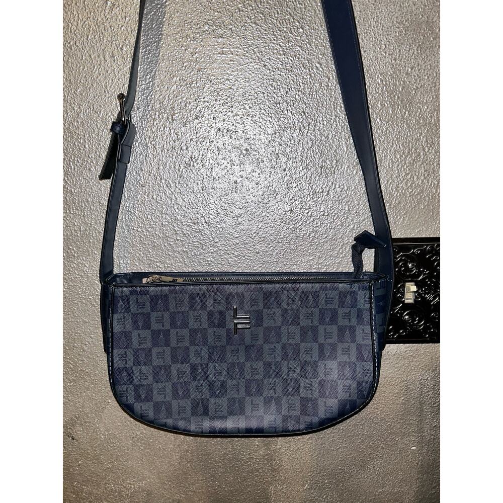London Fog Black Gray Shoulder Bag